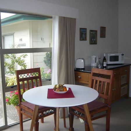 The B & B On The Hill Κουίνσταουν Εξωτερικό φωτογραφία